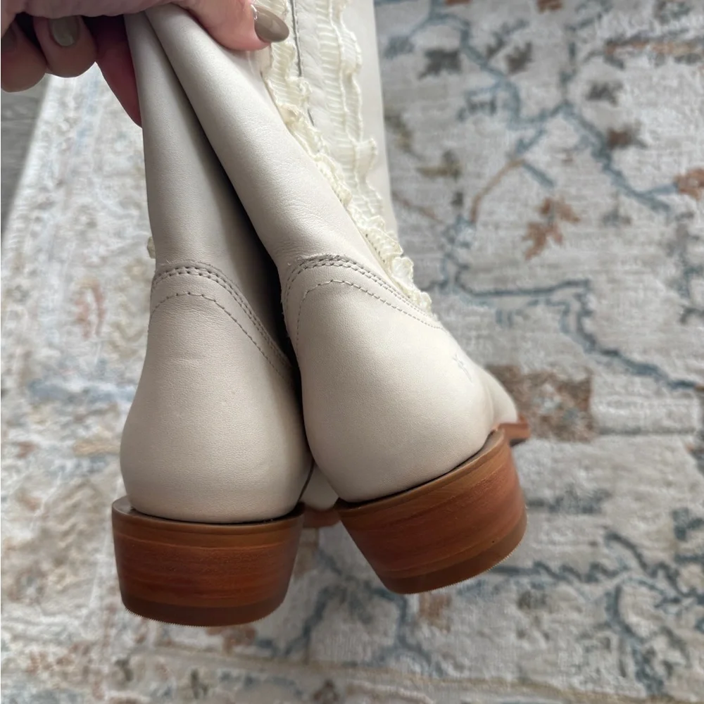 FRYE Billy Ruffle Boots in Almond 7.5